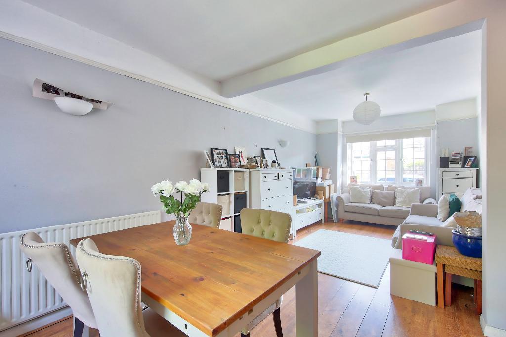 Sydney Road, Raynes Park, SW20 8EG