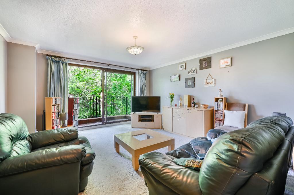 Rothesay Avenue, Wimbledon Chase, London, SW20 8JU