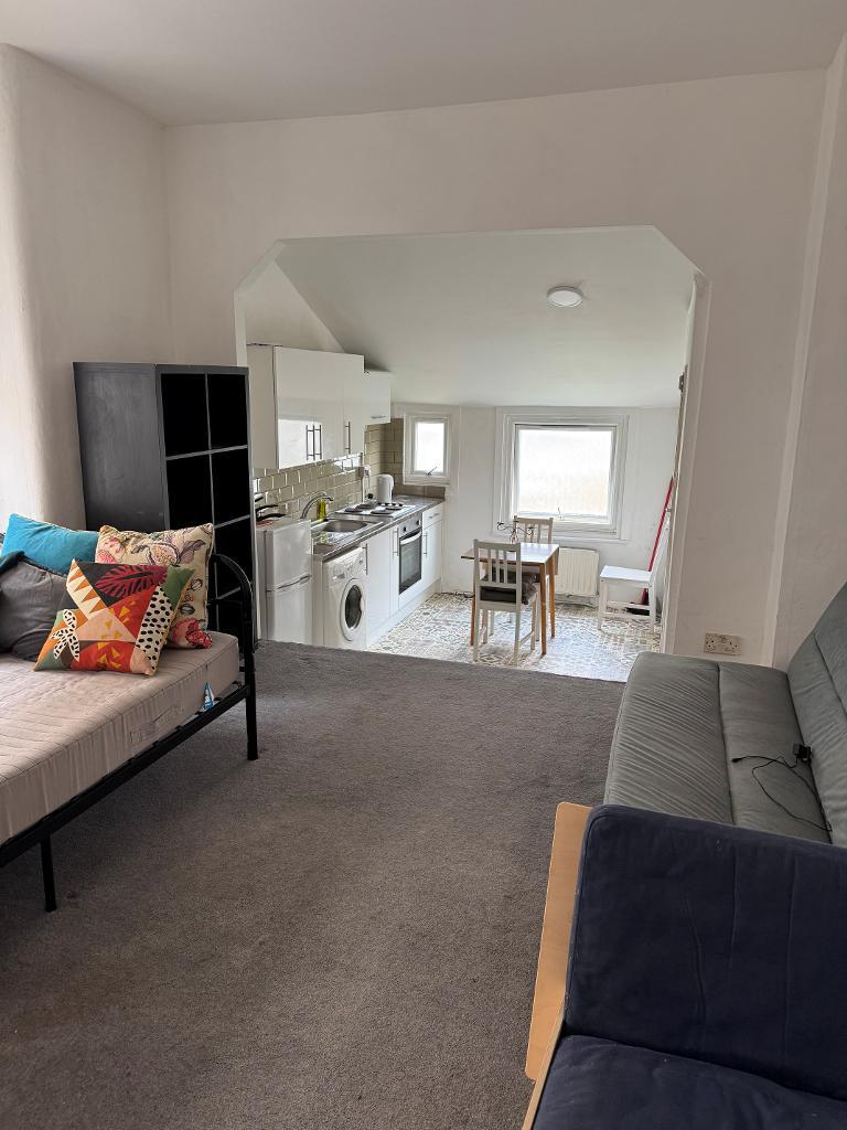 48 Gilbey Road, Tooting, SW17 0QF