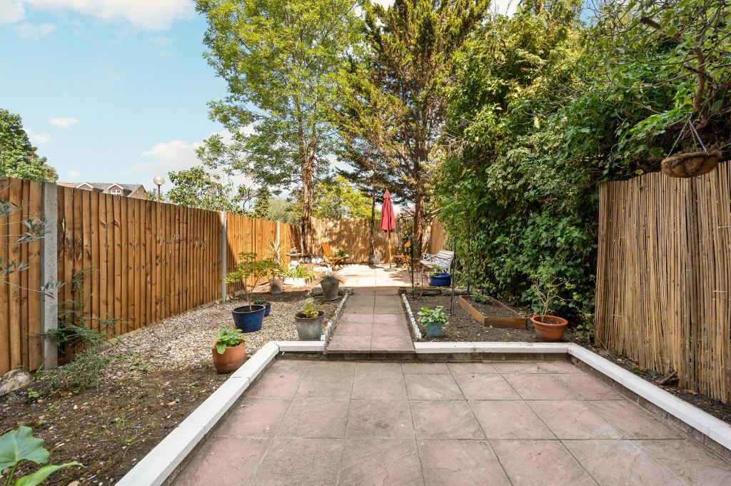 Kingston Road, New Malden, Surrey, KT3 3PE