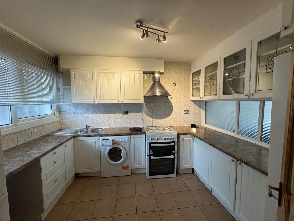 Ewhurst Court, Mitcham, CR4 3PL