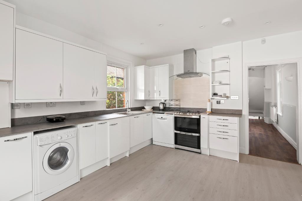 Kingston Road, London, SW20 8LB